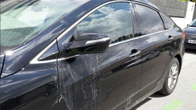 Conductores de Uber y Cabify denuncian agresiones de taxistas con ácido y lanzamientos de piedras