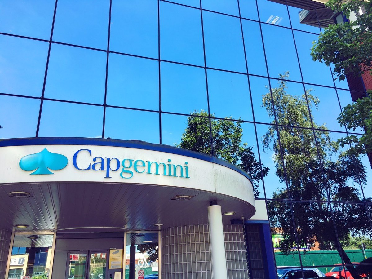 Capgemini y Siemens se unen para implementar soluciones de IA y automatización en el sector industrial