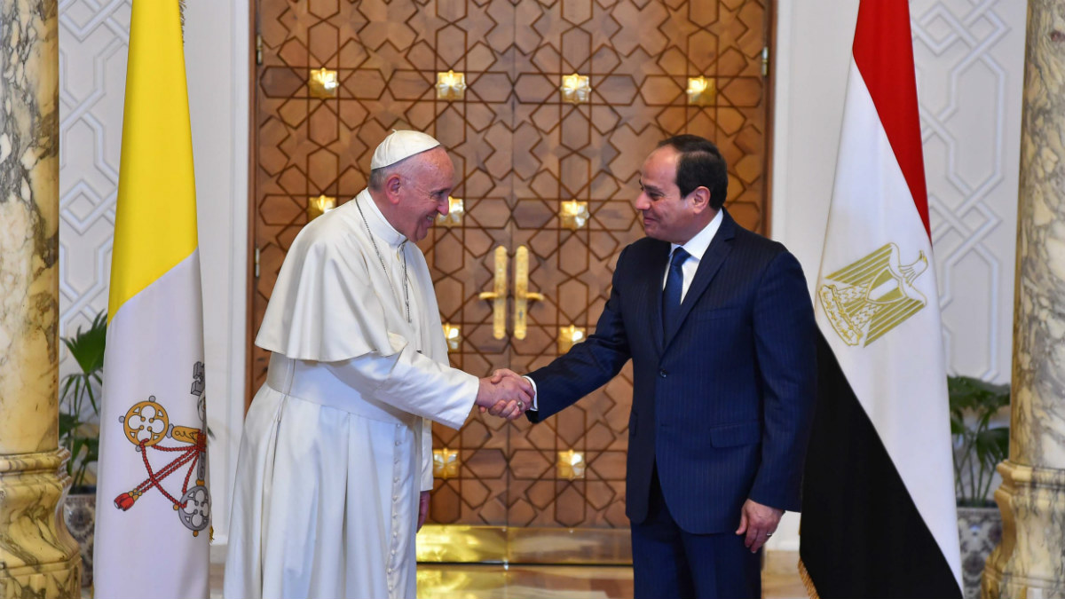 El Papa Francis y el presidente de Egipto, Abdel Fattah el-Sisi  (Foto:AFP)