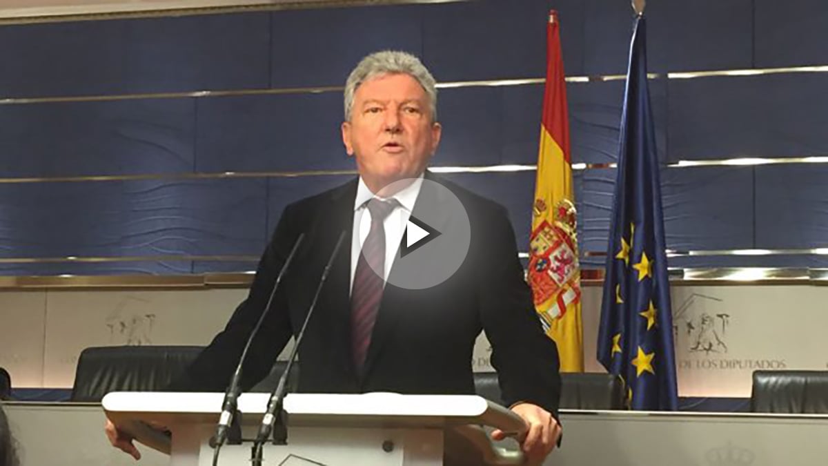 Pedro Quevedo en rueda de prensa en el Congreso. (Foto: Nuria Val)