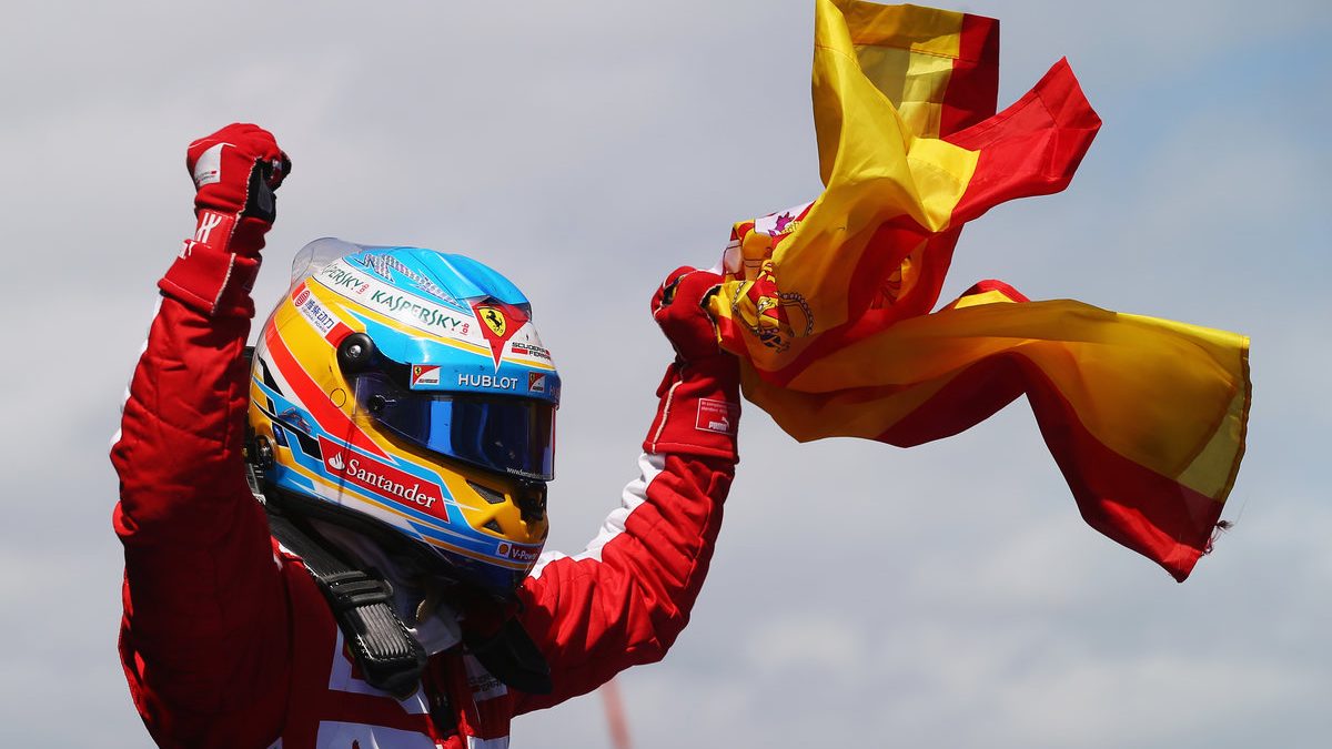 Fernando Alonso celebra su victoria en el GP de España hace 4 años (Getty)