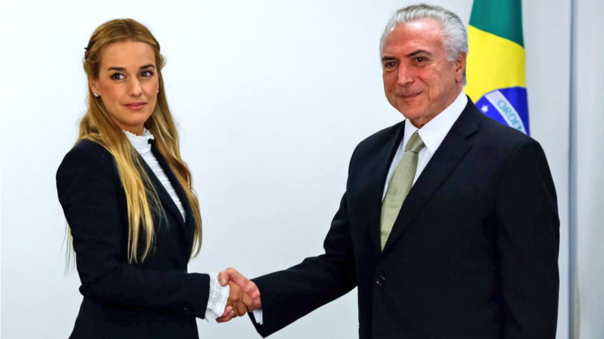 Lilian Tintoti, esposa de Leopoldo López, junto al presidente de Brasil, Michel Temer.