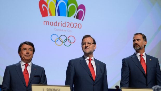 Ignacio González, Mariano Rajoy y el Rey Felipe VI en la candidatura de Madrid 2020.