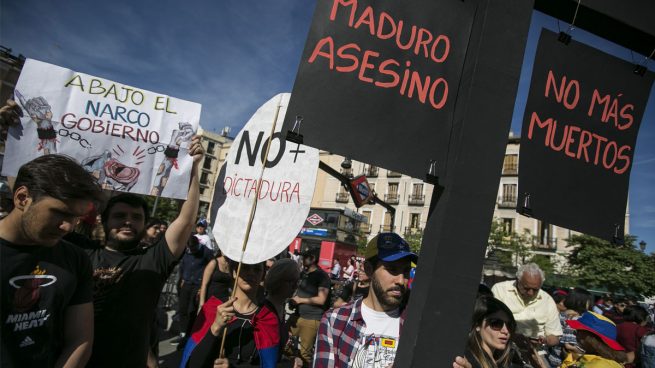 La oposición democrática venezolana pide en Madrid una mayor condena internacional a Maduro
