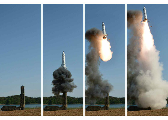 Imágenes del lanzamiento del nuevo misil de Corea del Norte