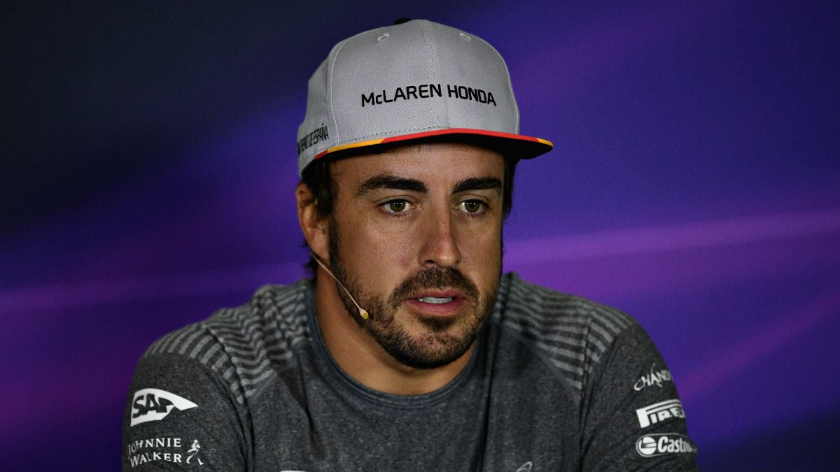Fernando Alonso ha declarado que, a pesar de participar en las 500 Millas de Indianápolis, su objetivo prioritario sigue siendo ganar el mundial de Fórmula 1. (Getty)