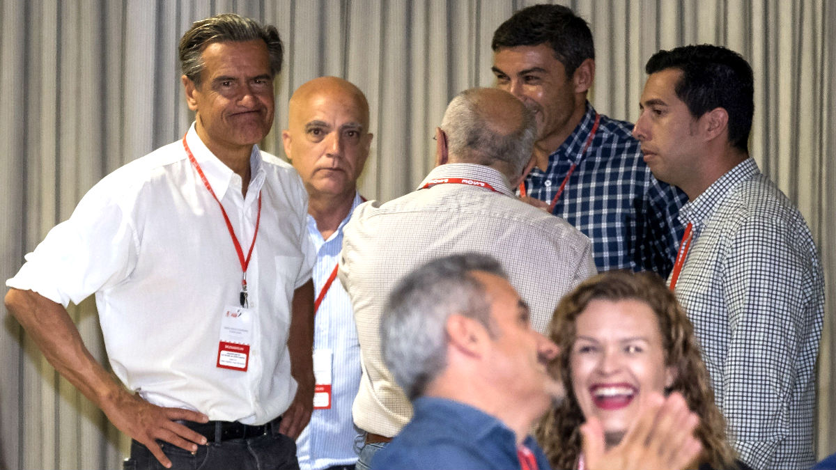 López Aguilar en el ‘congresillo’ del PSOE canario (Foto: Efe).