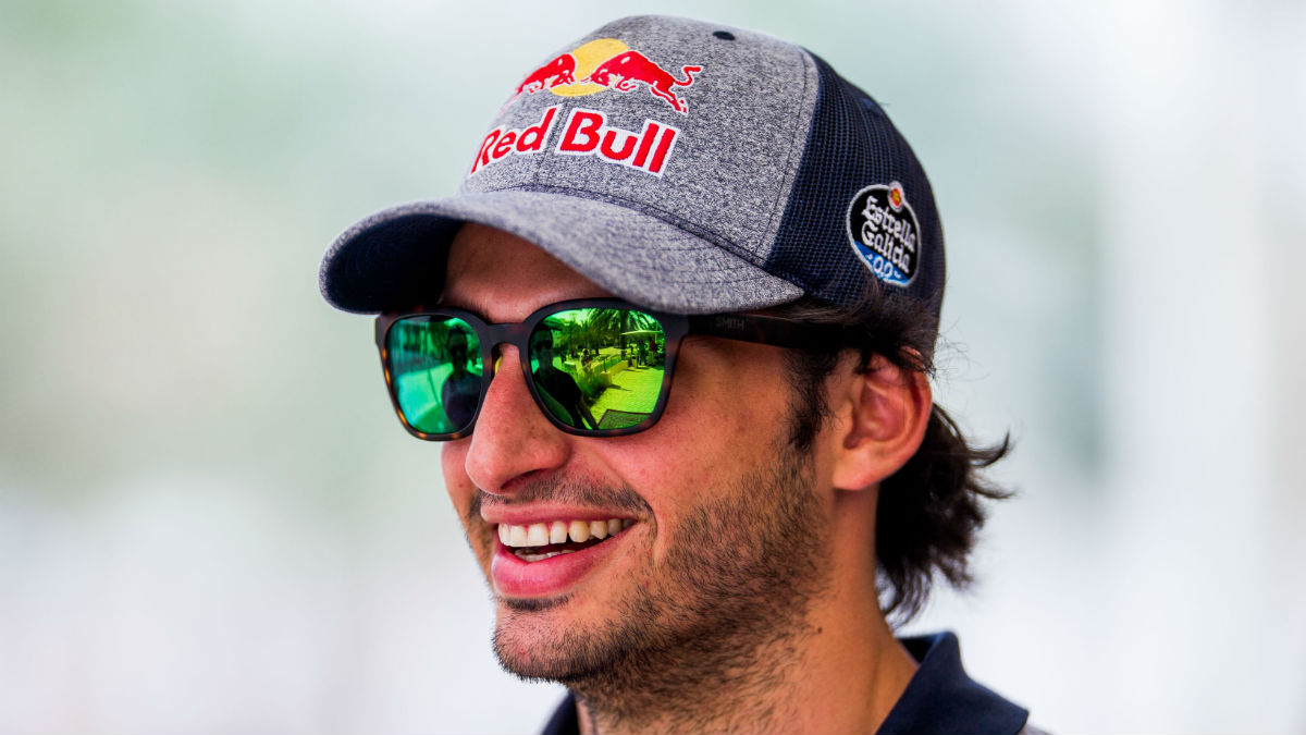 Carlos Sainz ha reconocido que, una vez acabe su periplo en la Fórmula 1, quiere probar en la disciplina que encumbró a su padre, los rallys. (Getty)