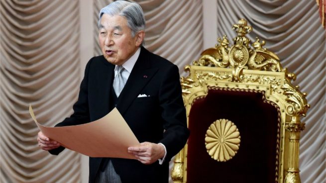 El emperador japonés Akihito, cuya abdicación será posible tras la nueva ley aprobada por los diputados japoneses. Foto: AFP