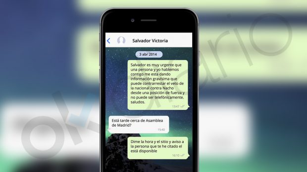 Recreación de los mensajes de móvil entre el “espía” y Salvador Victoria.