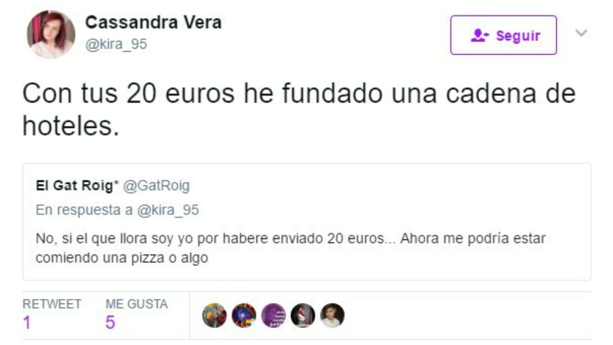 Mensaje en el que la tuitera Cassandra Vera se burla de quienes le hicieron donaciones para pagar el juicio.