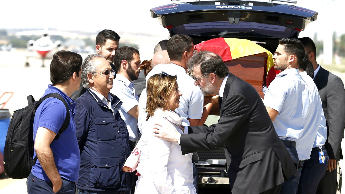 Rajoy da el pésame a la familia de Ignacio Echeverría (Foto: Efe).