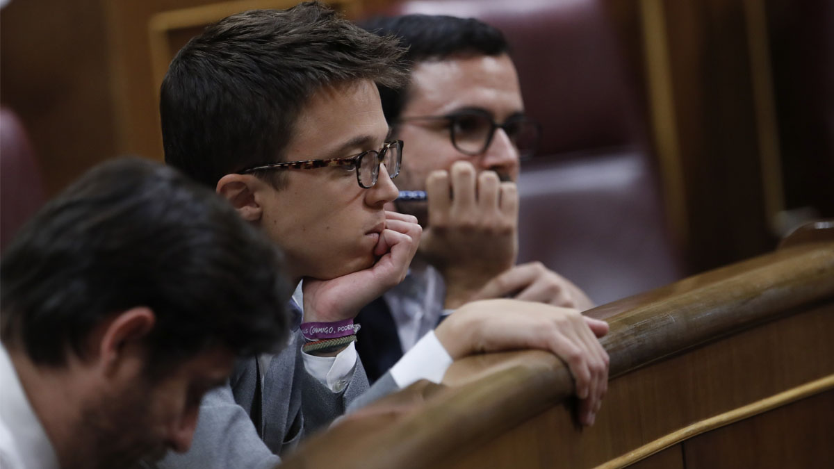 Rafa Mayoral, Íñigo Errejñon y Alberto Garzón (Foto: EFE)