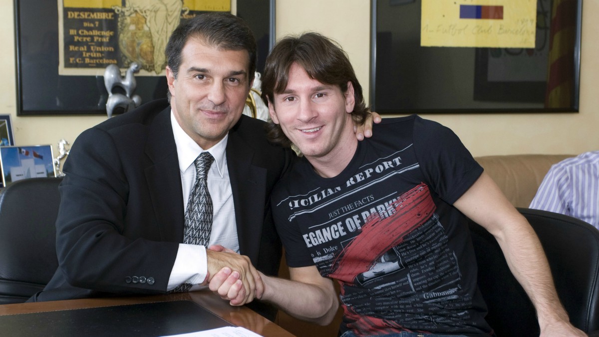 Messi y Laporta, en una imagen de archivo. (AFP)