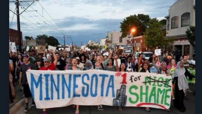 Detenidas 18 personas en las protestas por la absolución de un policía que mató a un negro en Minnesota