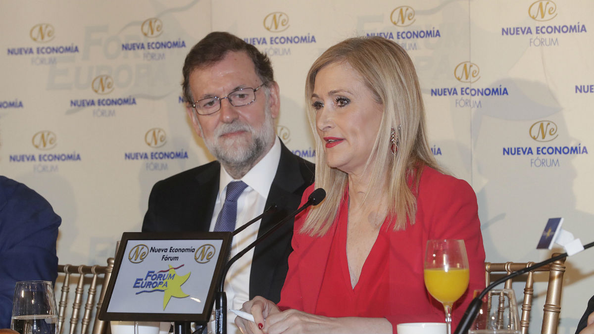 Cristina Cifuentes y Mariano Rajoy (CAM D. Sinova)