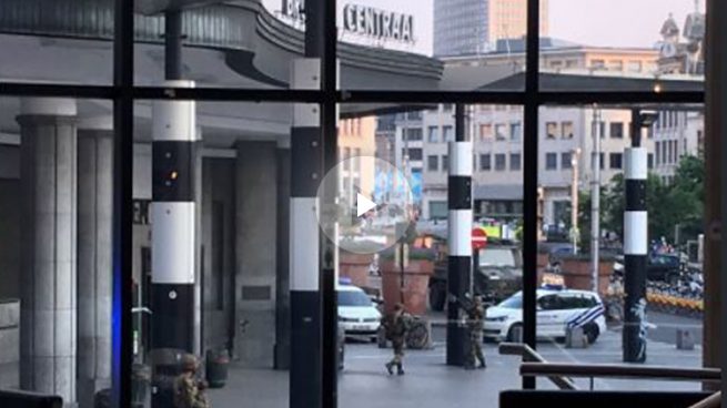 Abatido un yihadista con un cinturón bomba tras una explosión en la estación central de Bruselas