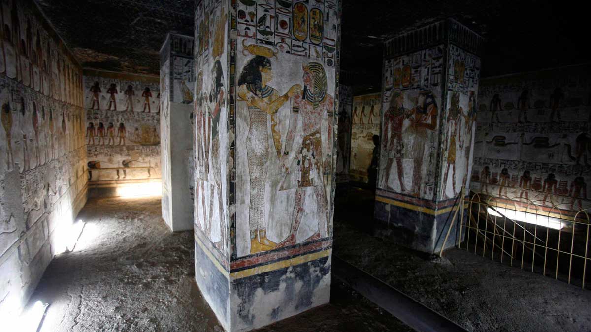 ¿Dónde se encuentra la tumba de Cleopatra?