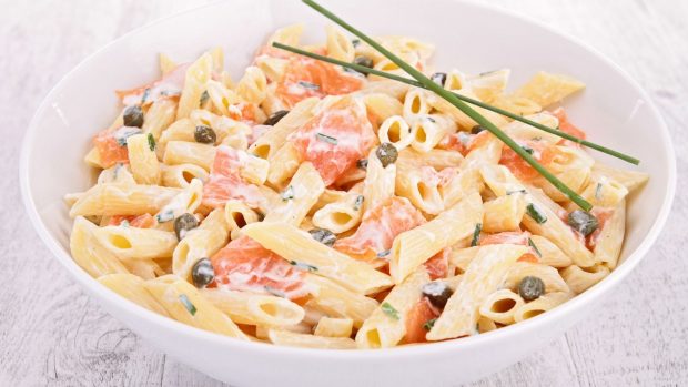 Espaguetis con salmón ahumado, una receta de pasta gourmet