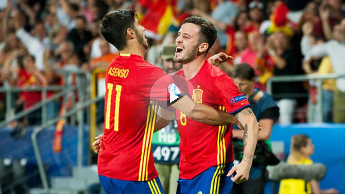 Asensio y Saúl celebran uno de los goles en las semifinales frente a Italia (Getty).