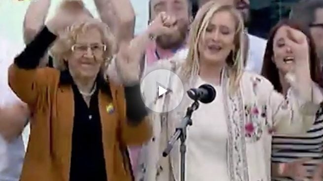 Cifuentes bailó e hizo ‘el trenecito’ con Carmena en el escenario del orgullo