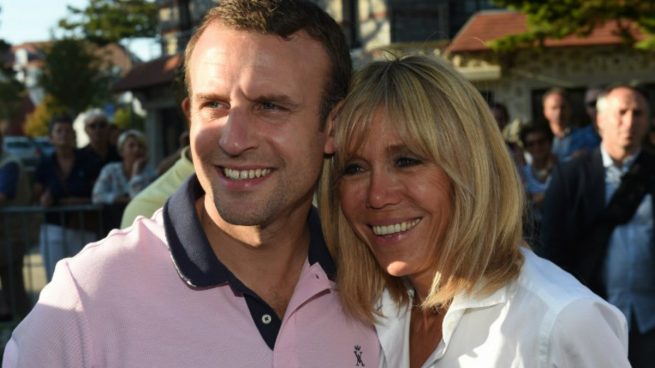 Brigitte Trogneux junto a su marido Emmanuel Macron, actual presidente de Francia. Foto: AFP