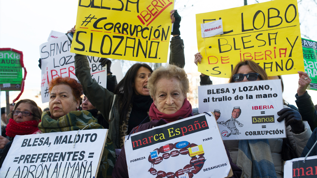 Preferentistas protestando contra Miguel Blesa. (Foto: Getty)