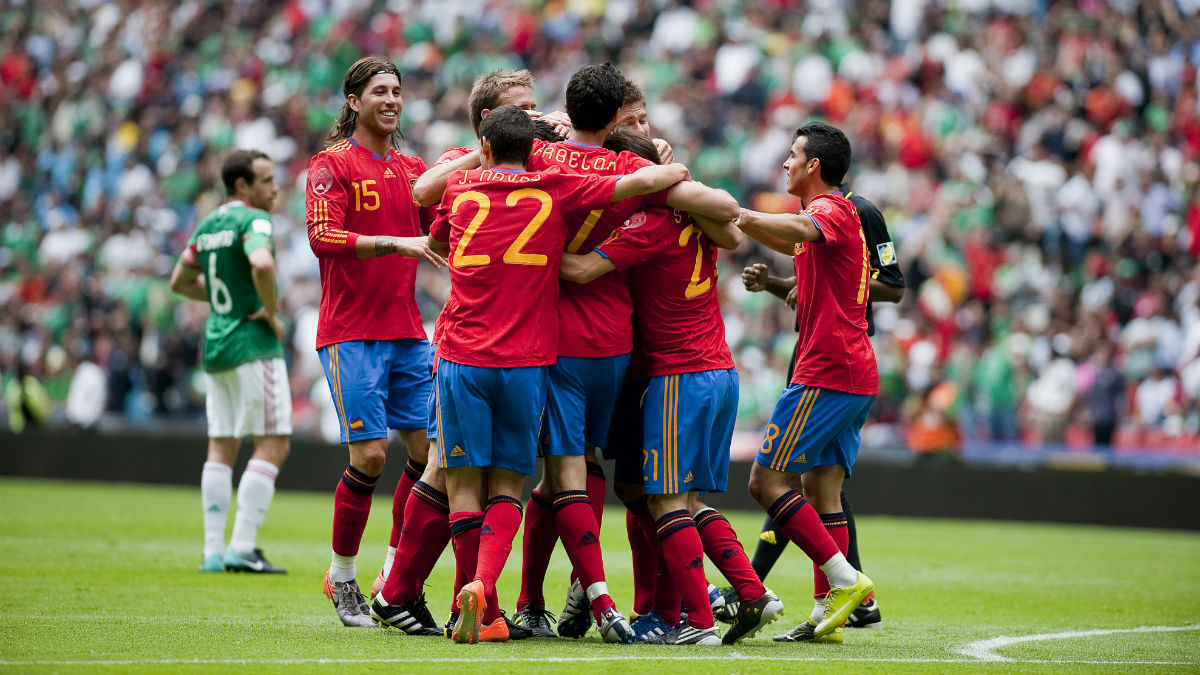 España celebra un gol ante México en 2010. (AFP)
