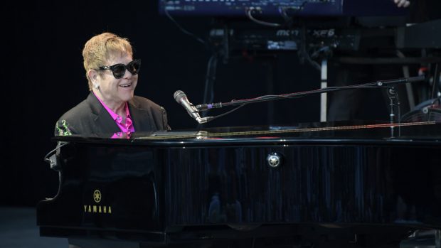Sir Elton John durante su concierto en Starlite. Foto: Starlite