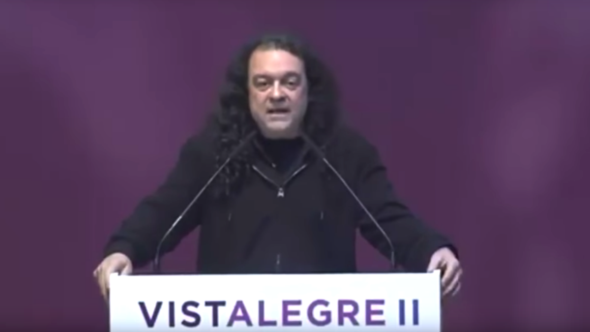 Fernando Barredo durante su intervención en la asamblea ciudadana de Vistalegre II.