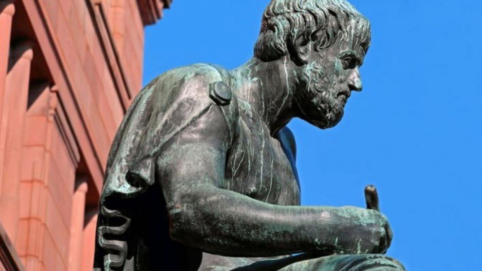 Frases de Aristóteles: citas célebres que te harán pensar
