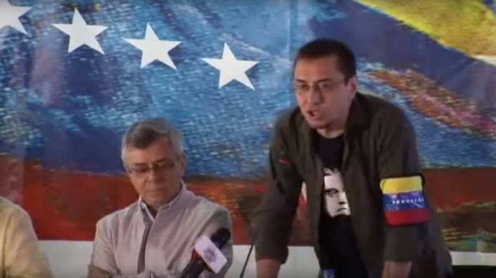 Juan Carlos Monedero participa en un homenaje a Hugo Chávez.