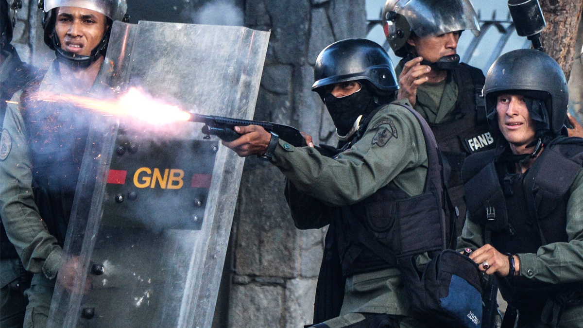 Agentes de la Guardia Nacional Bolivariana. (Foto: AFP)