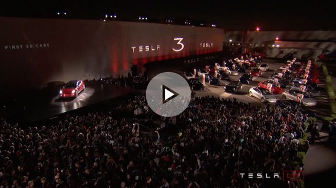Elon Musk durante la presentación del nuevo Tesla Model 3