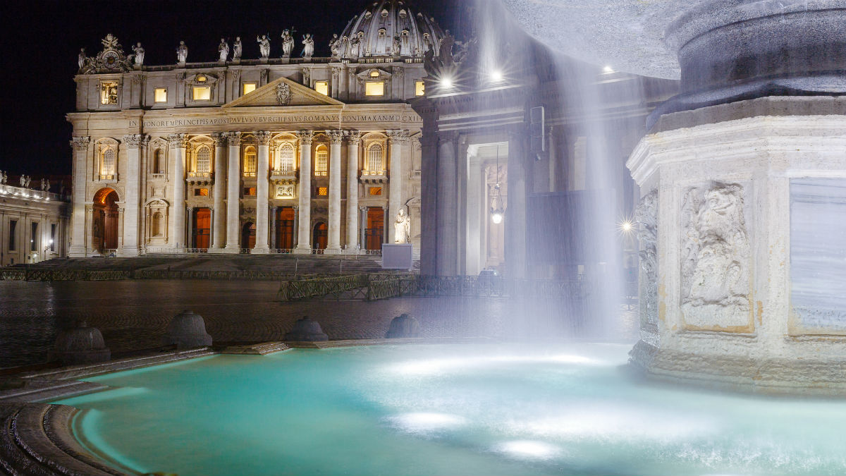 Fuente de la plaza San Pedro, Vaticano (Foto:iStock)