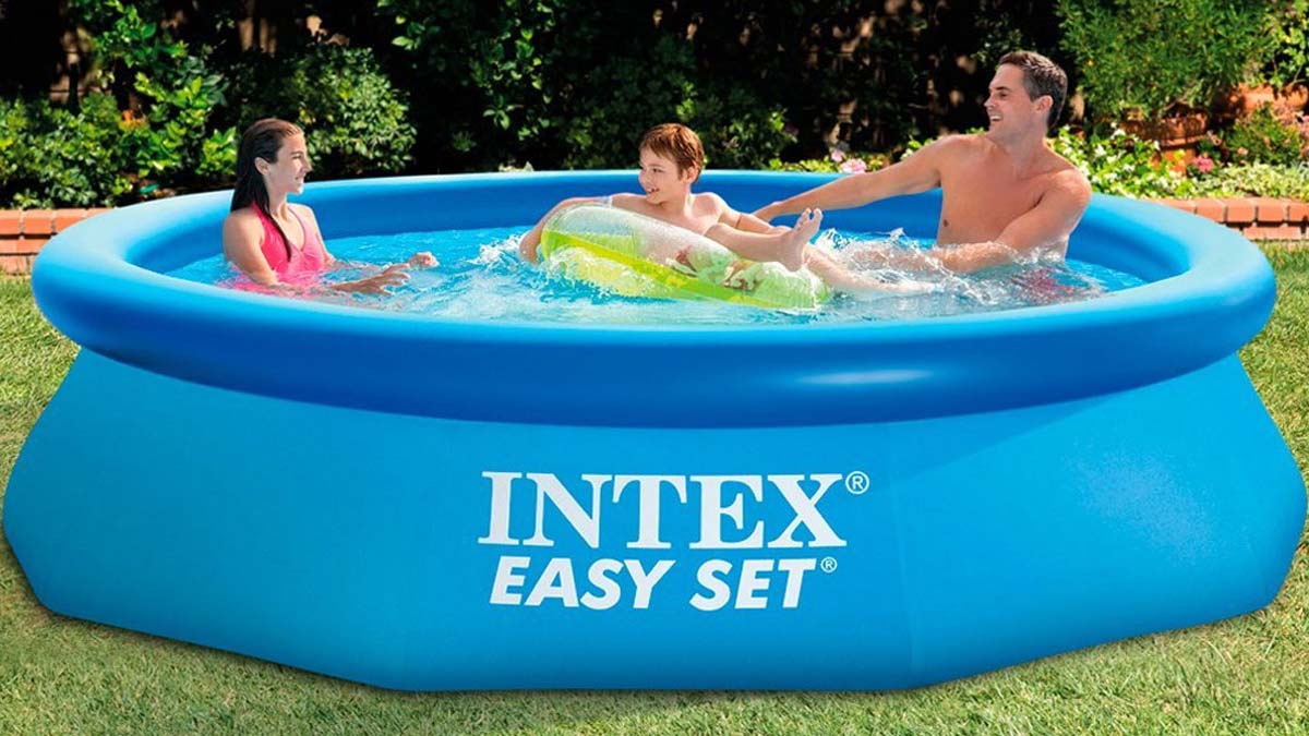 ¿Sabes cuál es la mejor forma de combatir el calor de agosto? Comprar una de estas piscinas hinchables e instalarlas en casa. ¡Pégate un chapuzón cuando quieras!