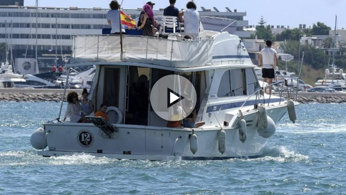 La familia de Ángel Nieto depositó sus cenizas en el mar de Ibiza.