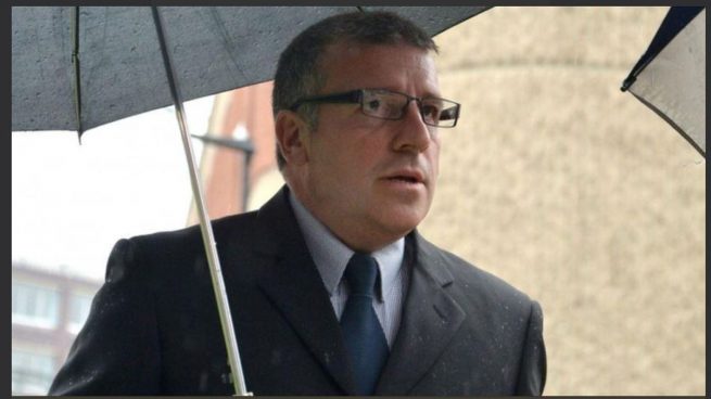 Condenado a un año de cárcel un ex agente británico que grababa a nudistas desde un helicóptero de la Policía