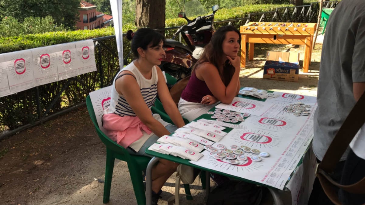 Punto violeta contra las agresiones sexuales instalado en las fiestas de La Paloma de Madrid.