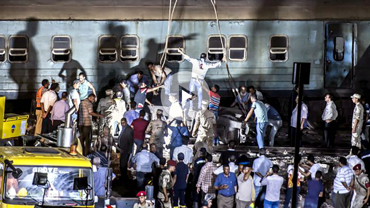 Choque de trenes en Alejandría. (Foto: AFP)