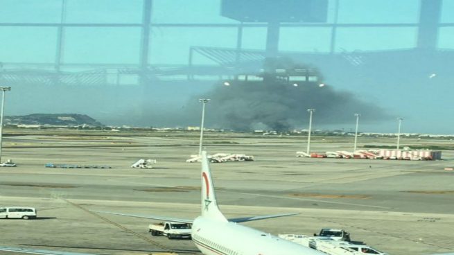 Sofocado un incendio cerca del aeropuerto de El Prat de Barcelona