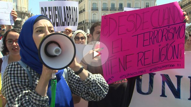 Concentración de musulmanes en Madrid para mostrar su rechazo al terrorismo