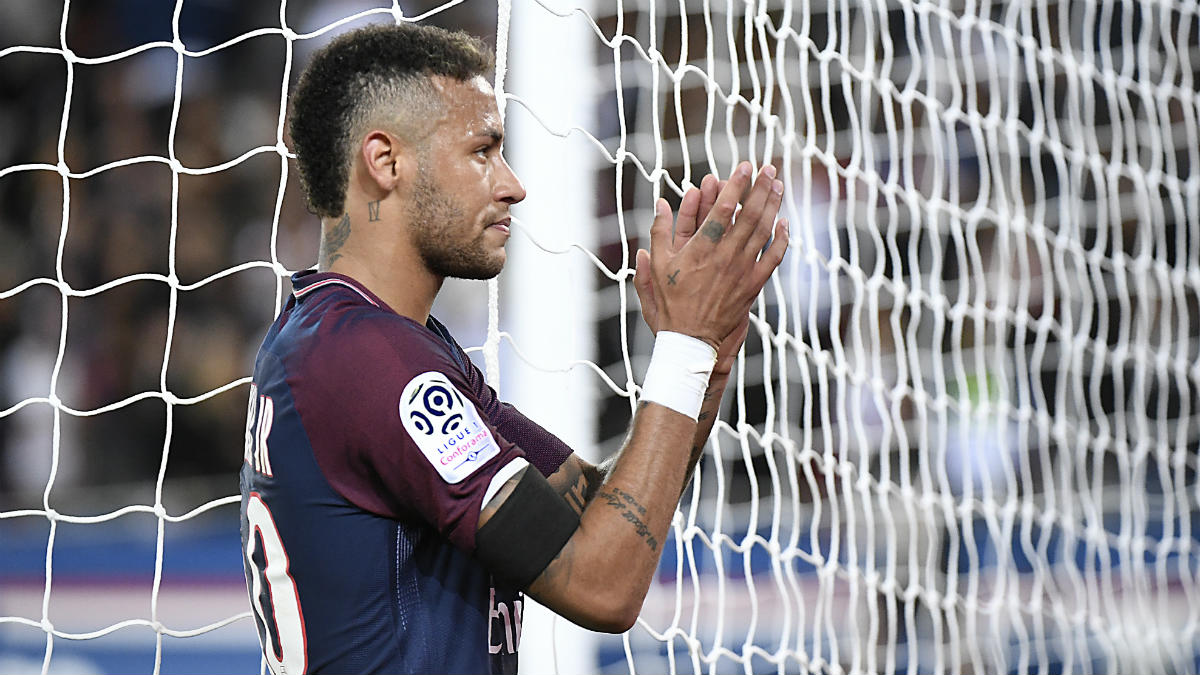 Neymar, tras el partido contra el Tolouse. (AFP)