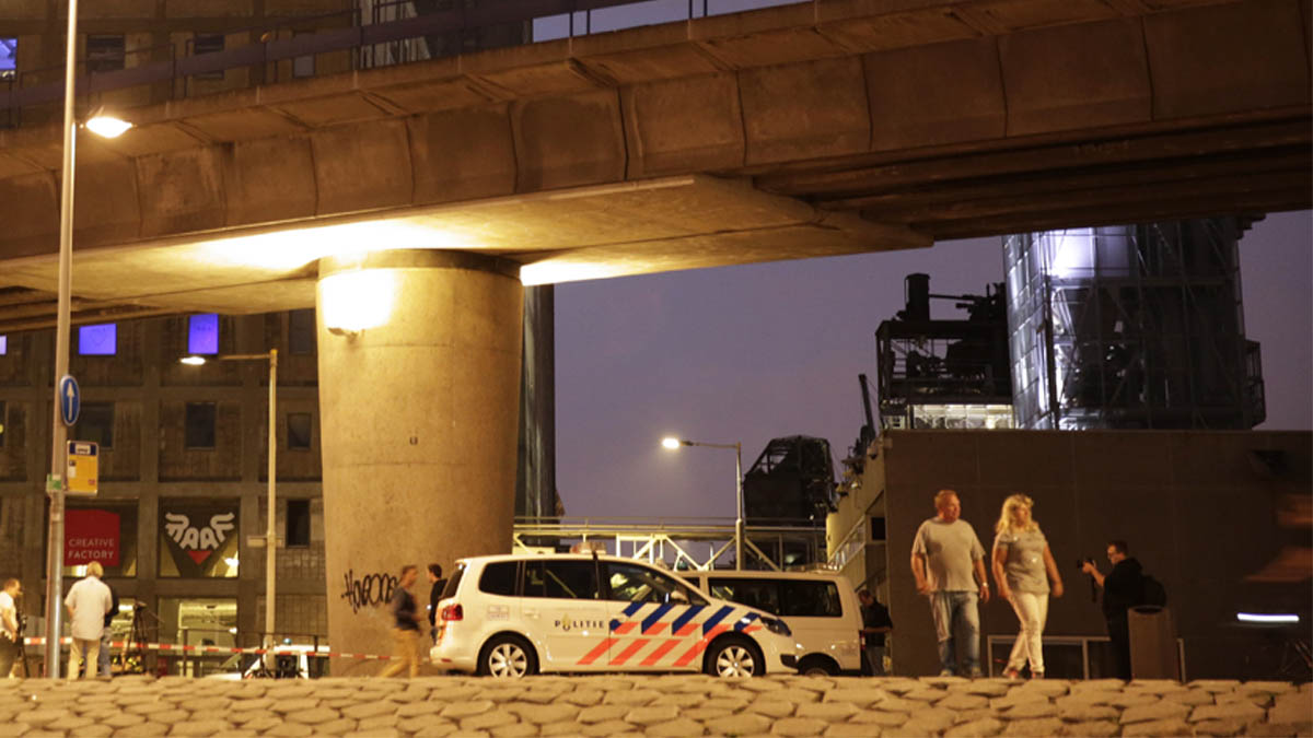 Policía en Rotterdam (Foto: AFP)