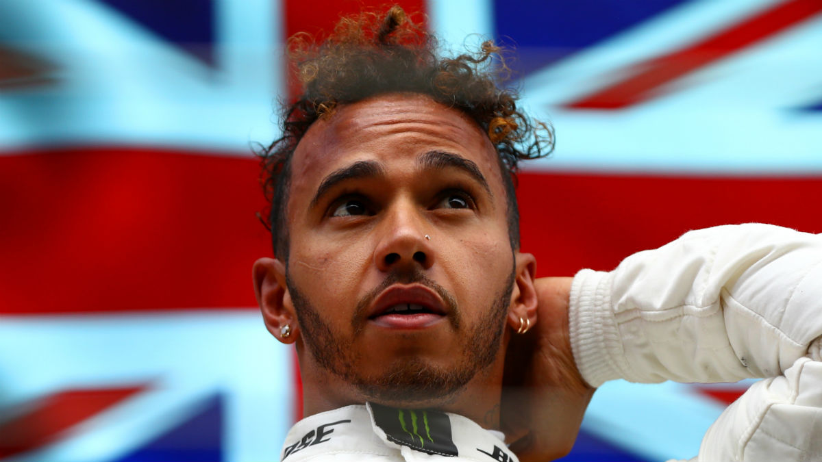 Lewis Hamilton se ha mostrado muy molesto con la decisión de la FIA de sacar el Safety Car en las postrimerías del GP de Bélgica de Fórmula 1. (Getty)