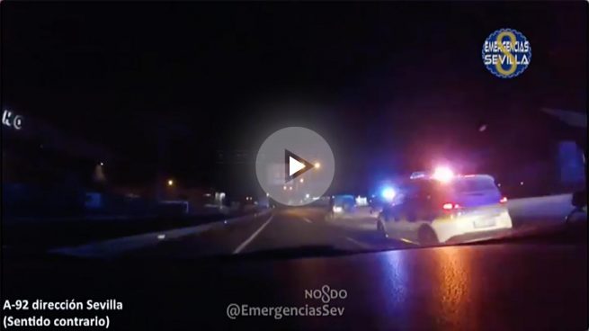 Persecución de película en Sevilla a tres delincuentes que huyeron de la policía en un coche robado