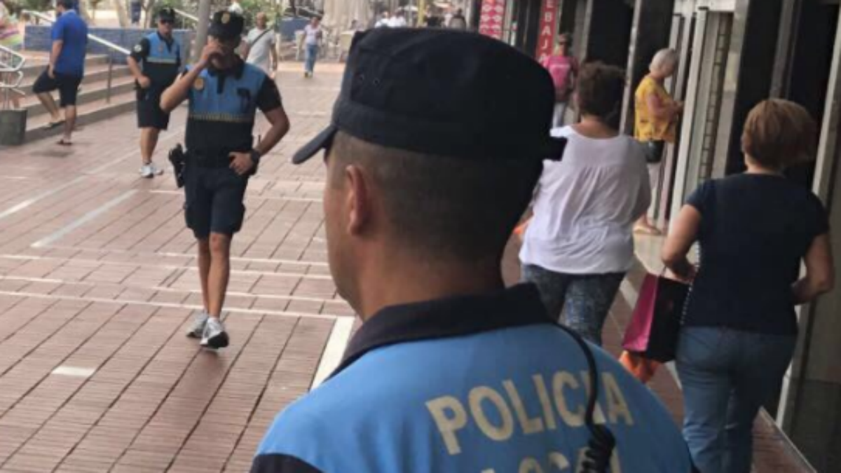 Policía en las calles de Las Palmas