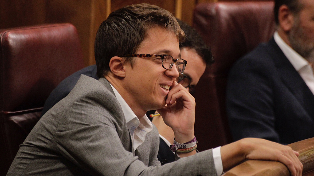 Íñigo Errejón, durante una sesión en el Congreso. (Foto: Francisco Toledo)