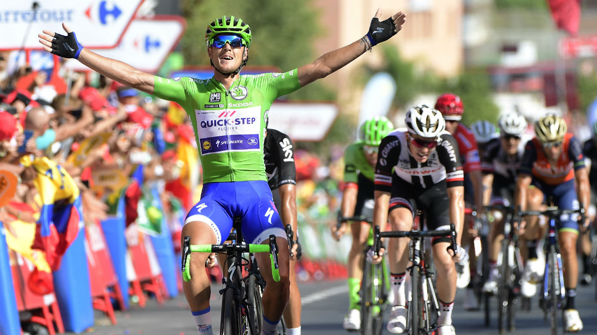 Matteo Trentin gana la 13ª de la Vuelta. (AFP)