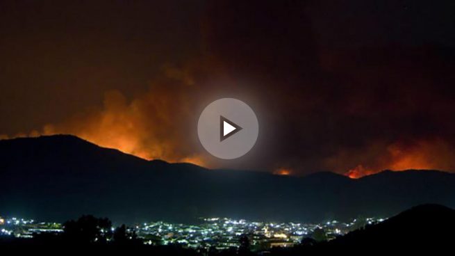 Ascienden a más de 400 los desalojados por el incendio declarado en La Granada de Riotinto (Huelva)